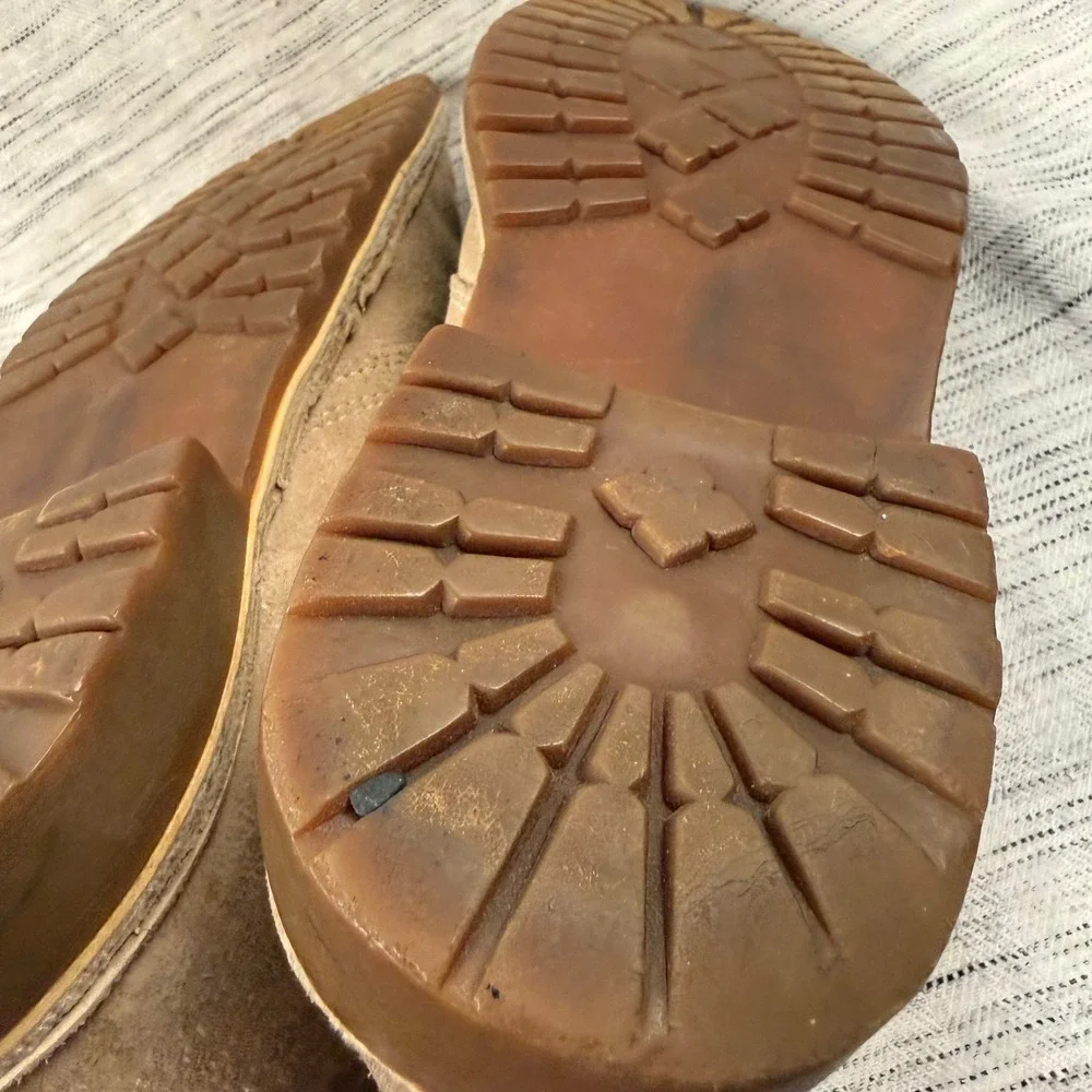 Bata Safari Men's Tan Suede Lace Up Chukka‎ Boots Size US 9/EU 41 Casual Minimal